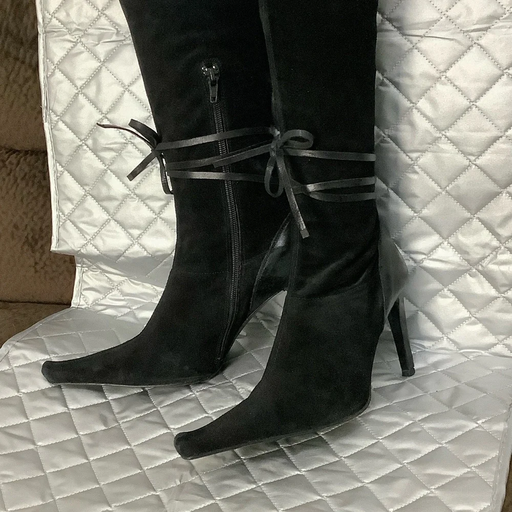 Charles David Black suede Heeled Boots, Size 7.5 - Picture 10 of 14
